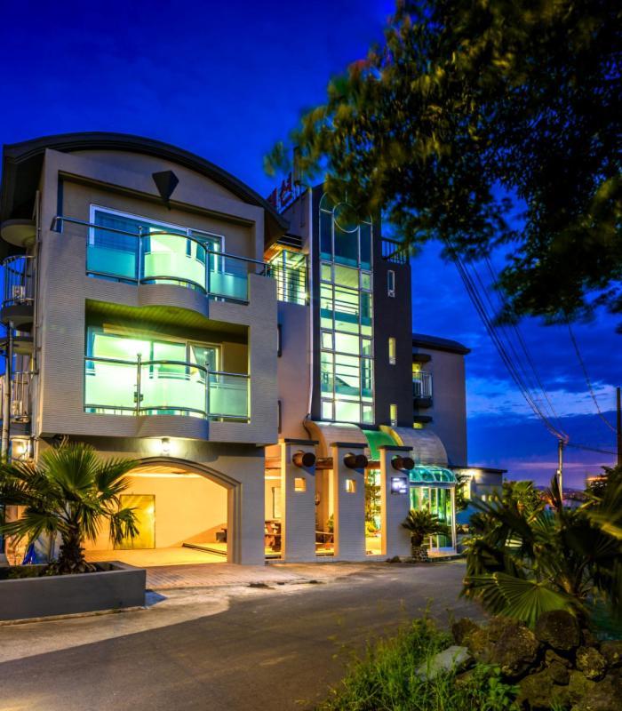 Romance Jeju Pension エクステリア 写真